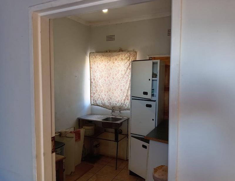 2 Bedroom Property for Sale in Galeshewe Village Northern Cape